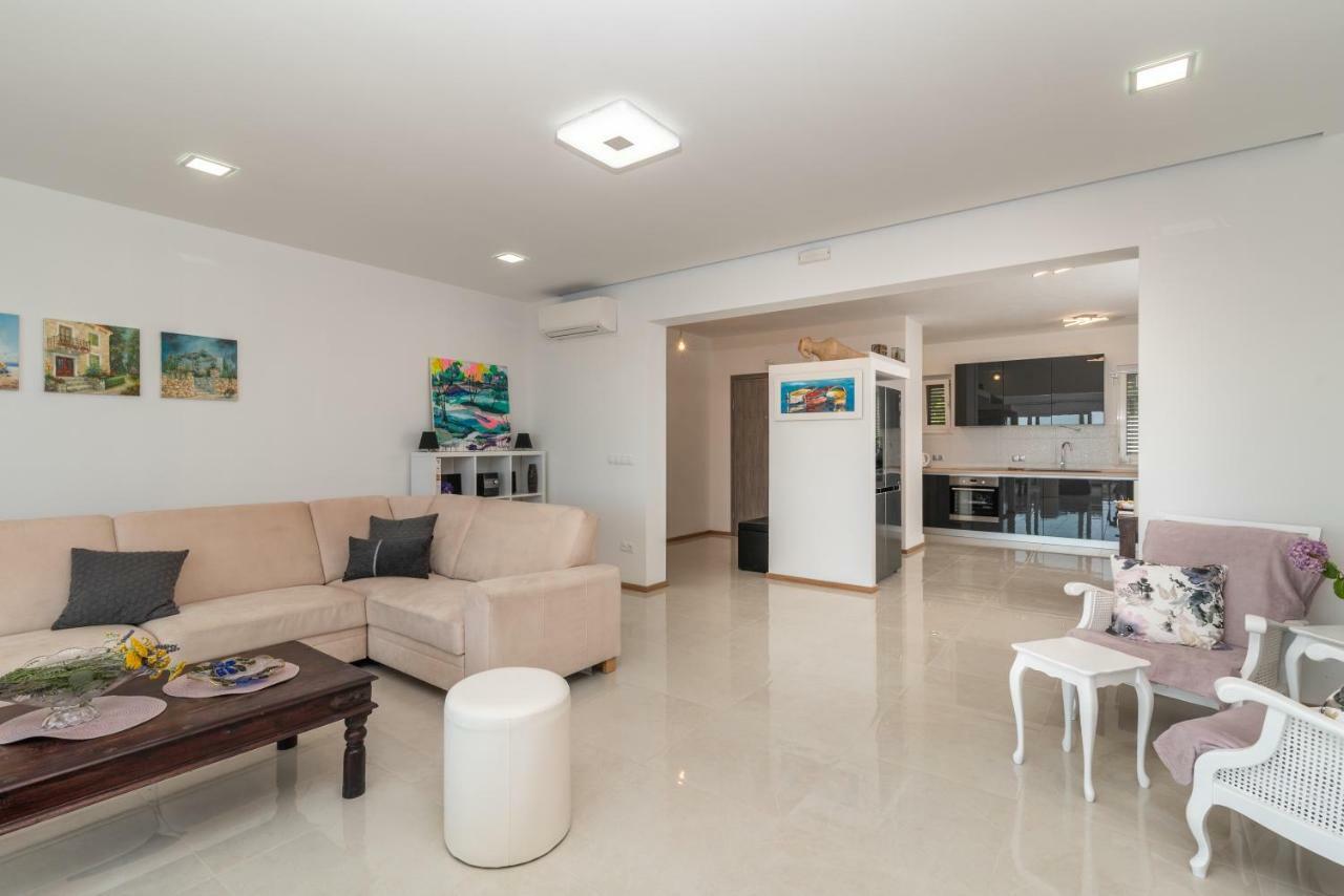Villa Confido Luxury Apartment 01 Donji Seget Esterno foto